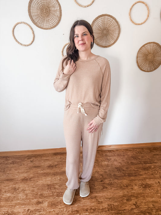 Cozy State Of Mind Set (Taupe)