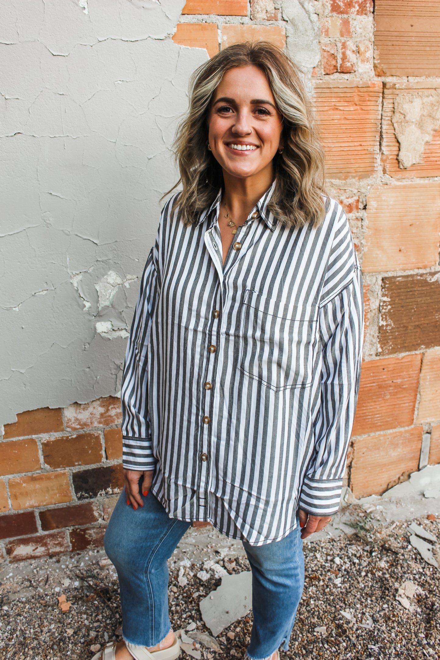 A Little Something Top (Black)