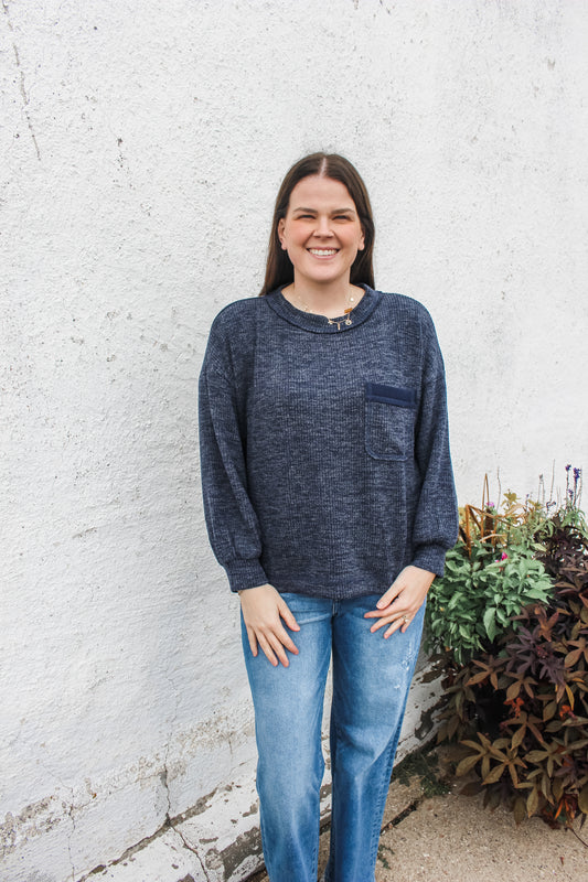 Fall Favorite Top (Navy)