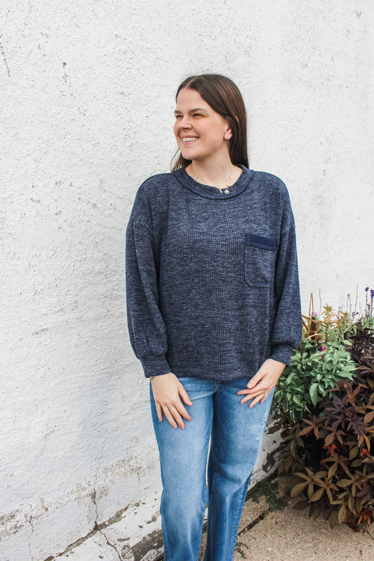Fall Favorite Top (Navy)