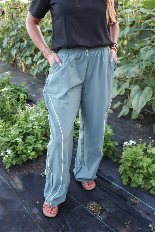 Falling for You Pants (Green)