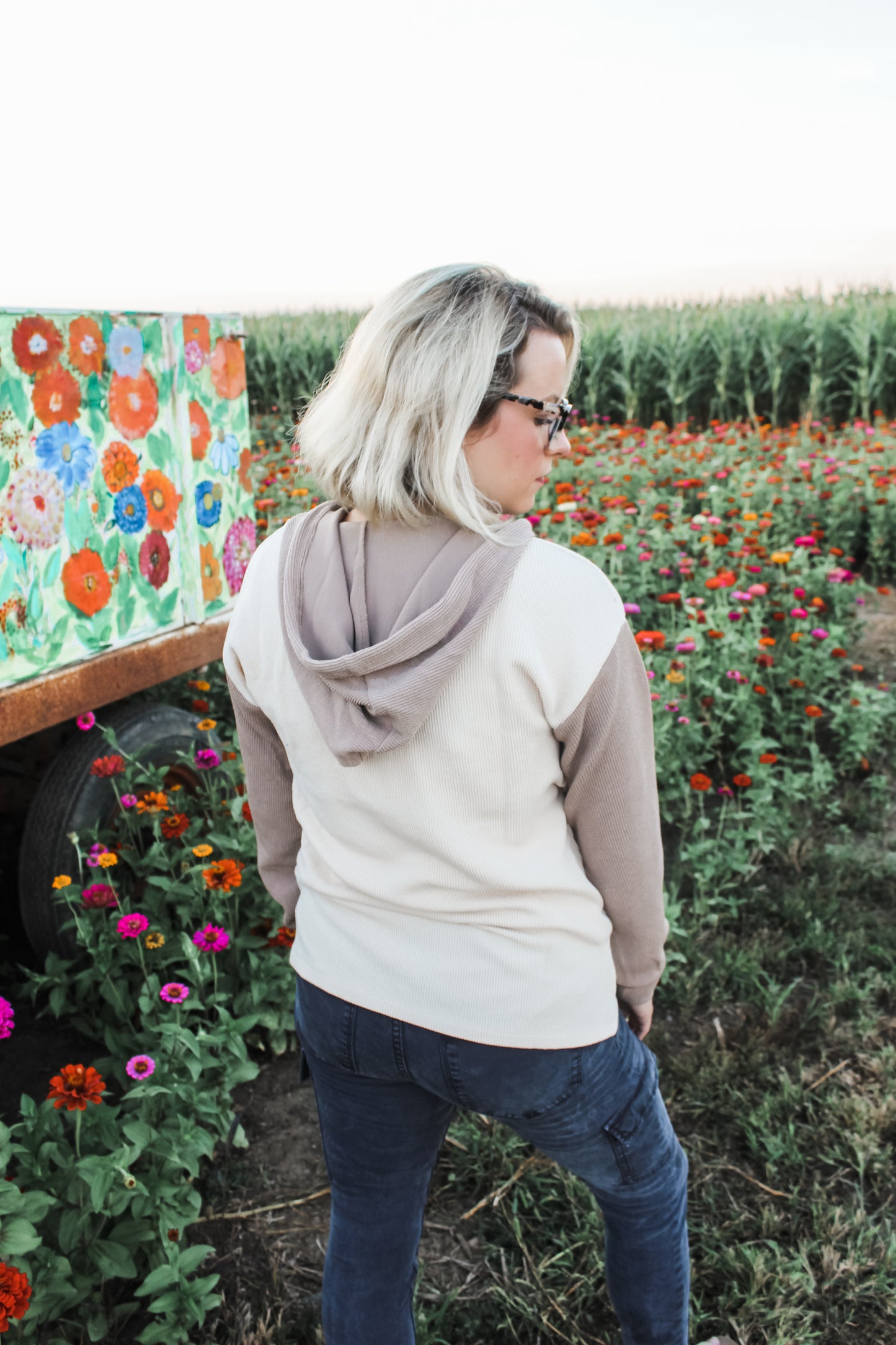 Casually Styled Hoodie (S-XL)