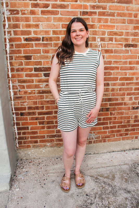 Keep It Casual Romper (Black & White)