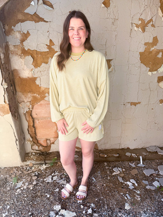 In Between Shorts (Lime)