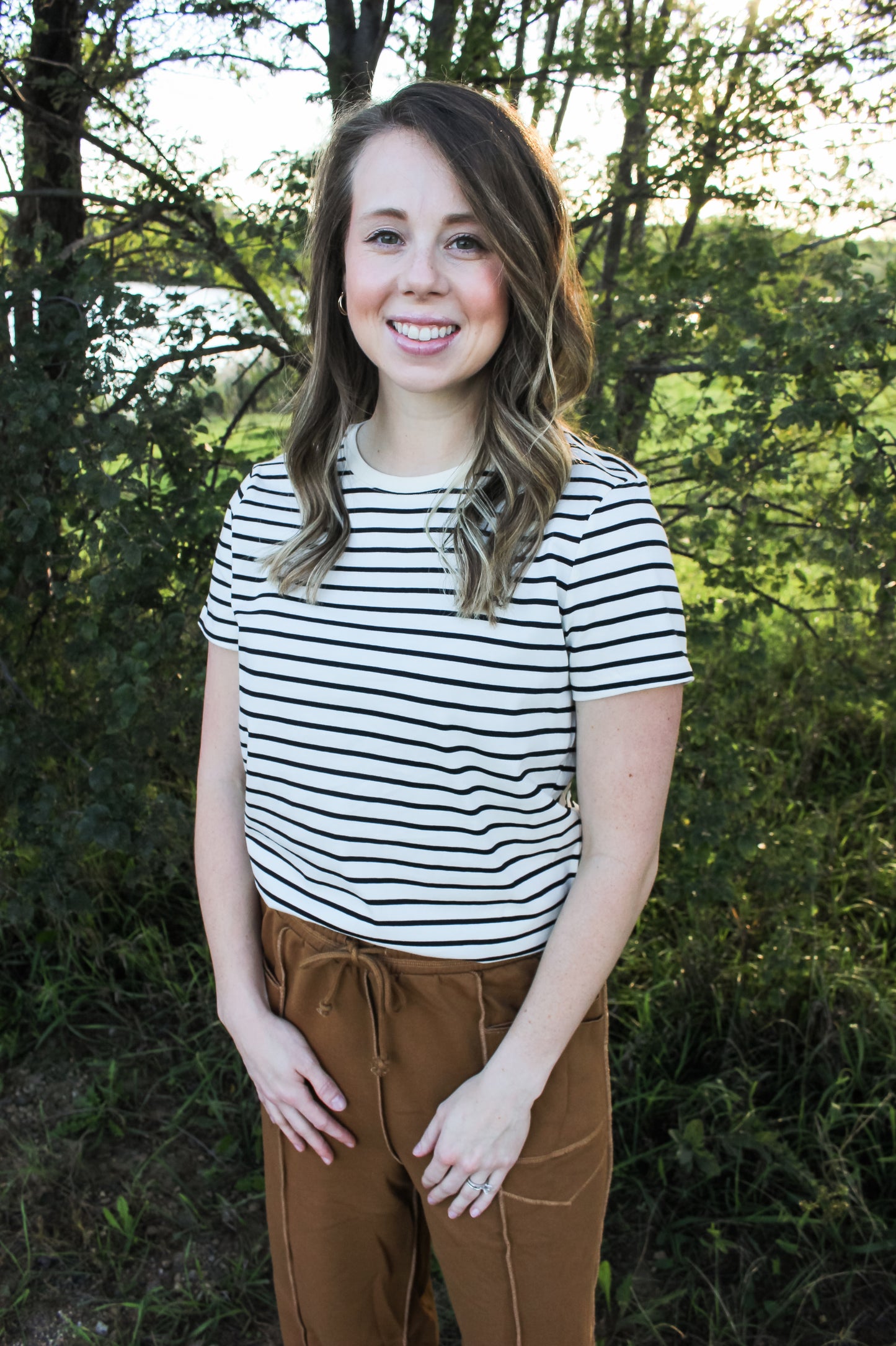 [Thread + Supply] Fall Favorite Top (White + Black)
