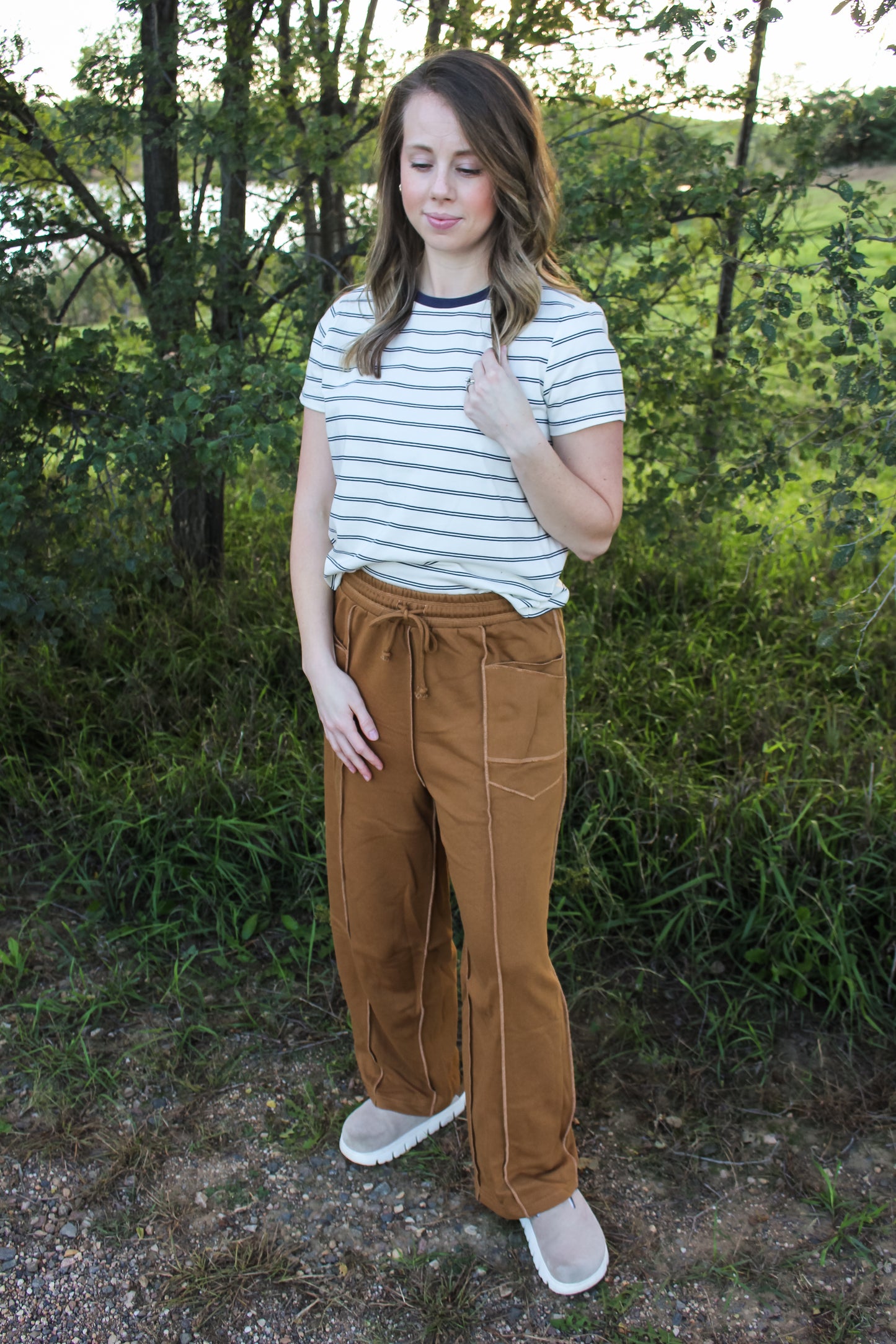 [Thread + Supply] Fall Favorite Top (White + Navy)