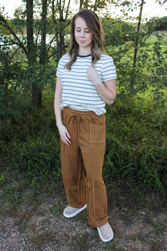 [Thread + Supply] Fall Favorite Top (White + Navy)