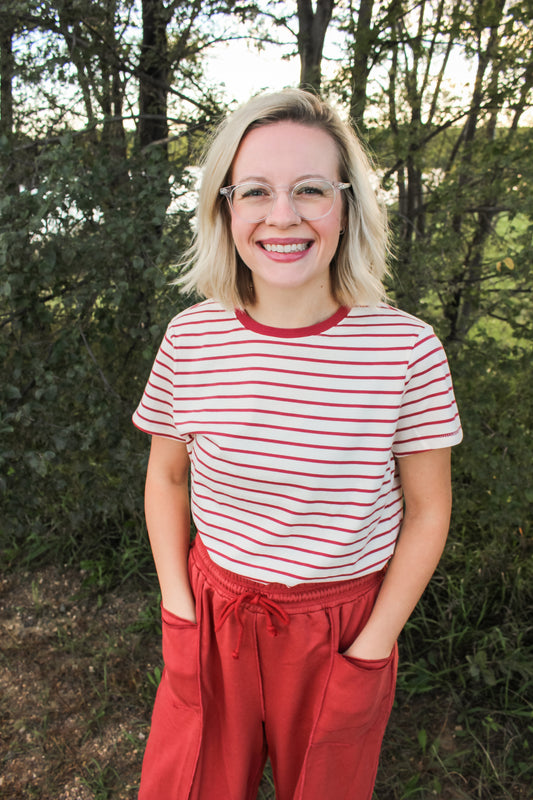 [Thread + Supply] Fall Favorite Top (Berry)